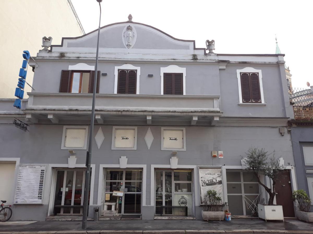 La Locanda Del Teatro ミラノ エクステリア 写真